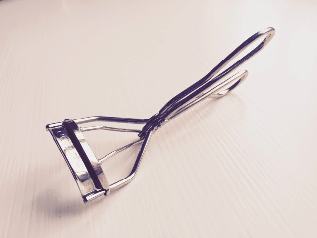 The mascara junkie...