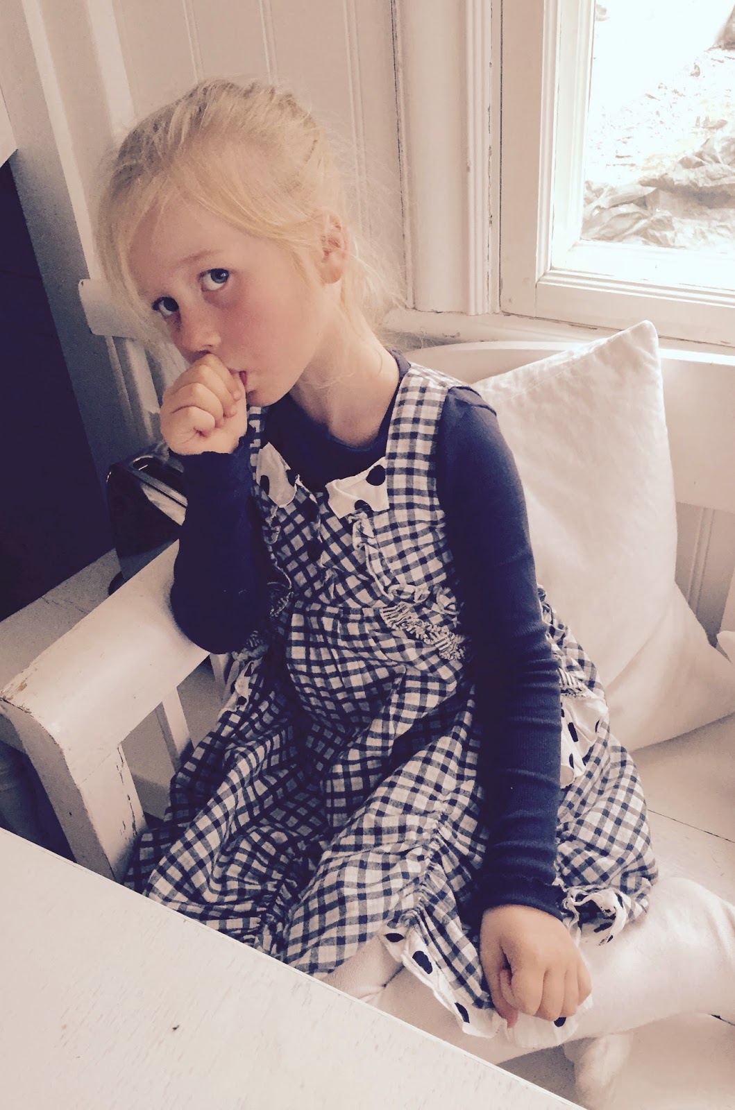 Caught in the act och en syster på vift...