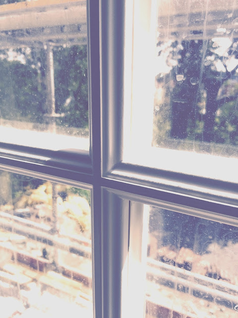 Bygget flyter på och jag njuter...