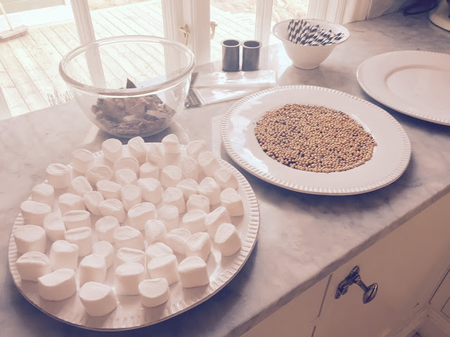 Bring it on... eller, njae men nu är vi redo för grannbarnen...