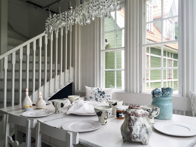 SCONES OCH MYS I SENSOMMARVÄDRET