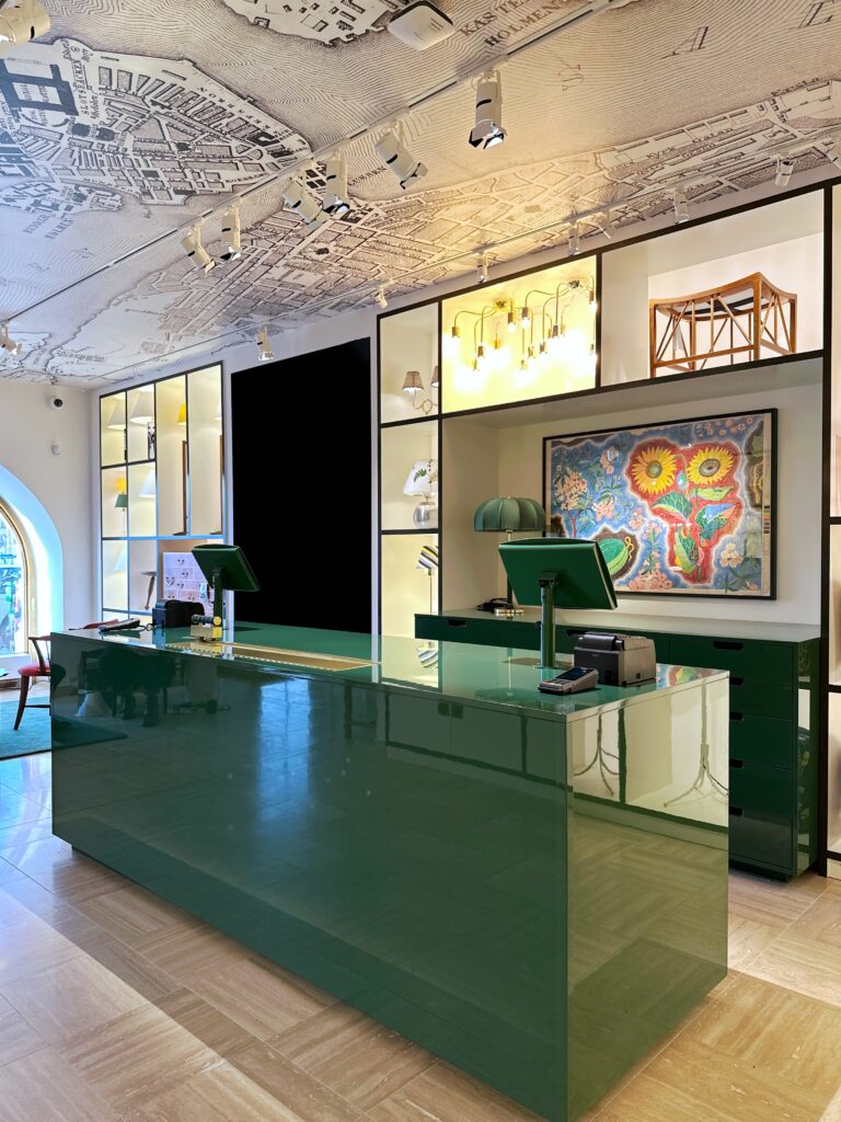 Ny belysningsavdelning hos Svenskt Tenn